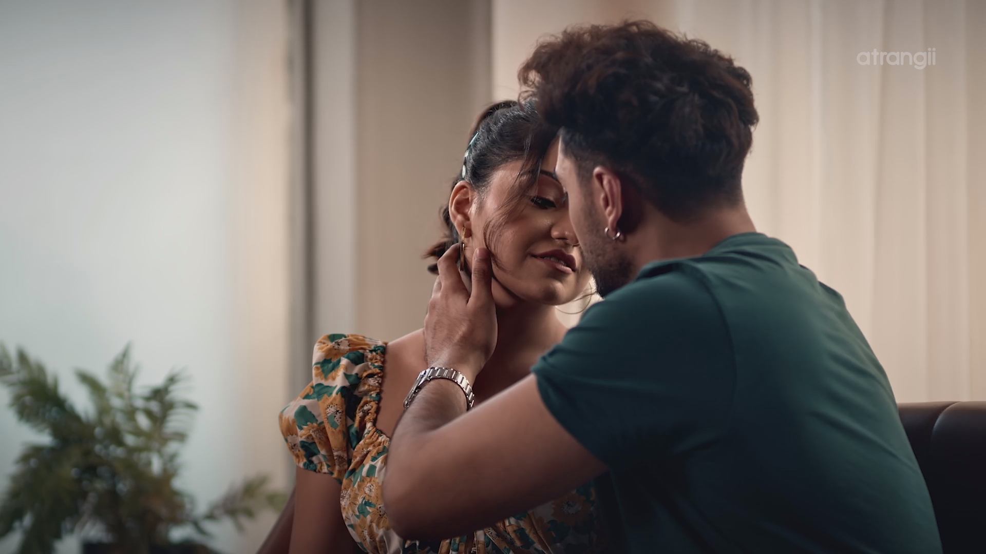 C. E. O E3 -Atrangii-Boobs Simran Kaur XNXX Bhabhi