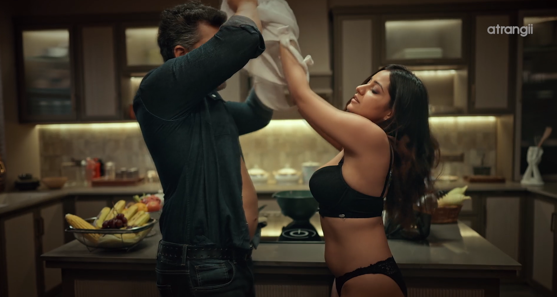 Naa Tum Jaano Naa Hum Ep4 – Hot Xnxx StepSis Sex Video