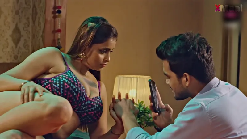 Angrezy Akhbaar E1 – Priyanka Chaurasia Bhabhi XXX