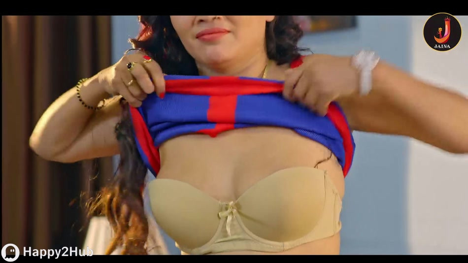 Tere Mere Beech Main E1 – Garima Maurya Bhabhi XX