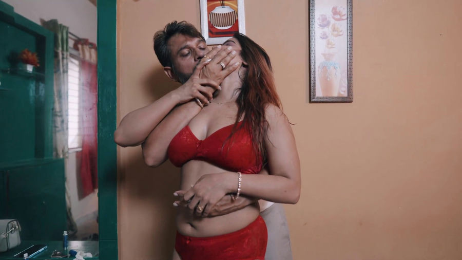 Pyaari Budhon Mein Fass Gyi E3 – Desi Bhabhi XXX